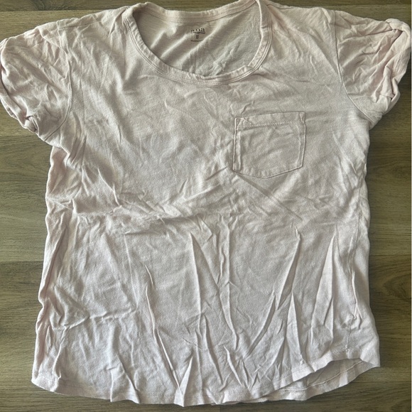 A.N.A Woman’s Pale Pink Pocket Tee – Size XS- LIKE NEW - Picture 2 of 5